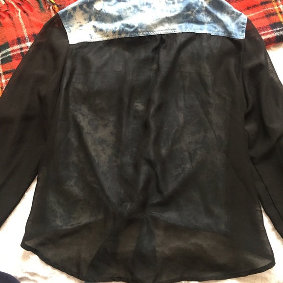 New‼️ ⭐️4 for $30⭐️ Jean shirt with sheer back - Picture 3 of 3